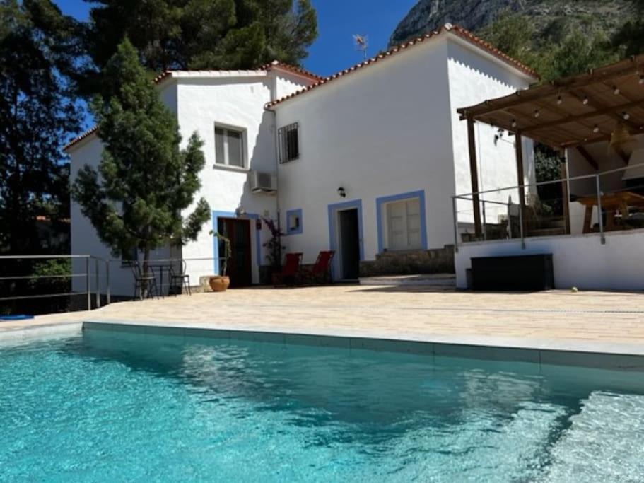 House With Swimming Pool And Amazing Sea And Mountain Views In Montgo, Denia Villa Bagian luar foto