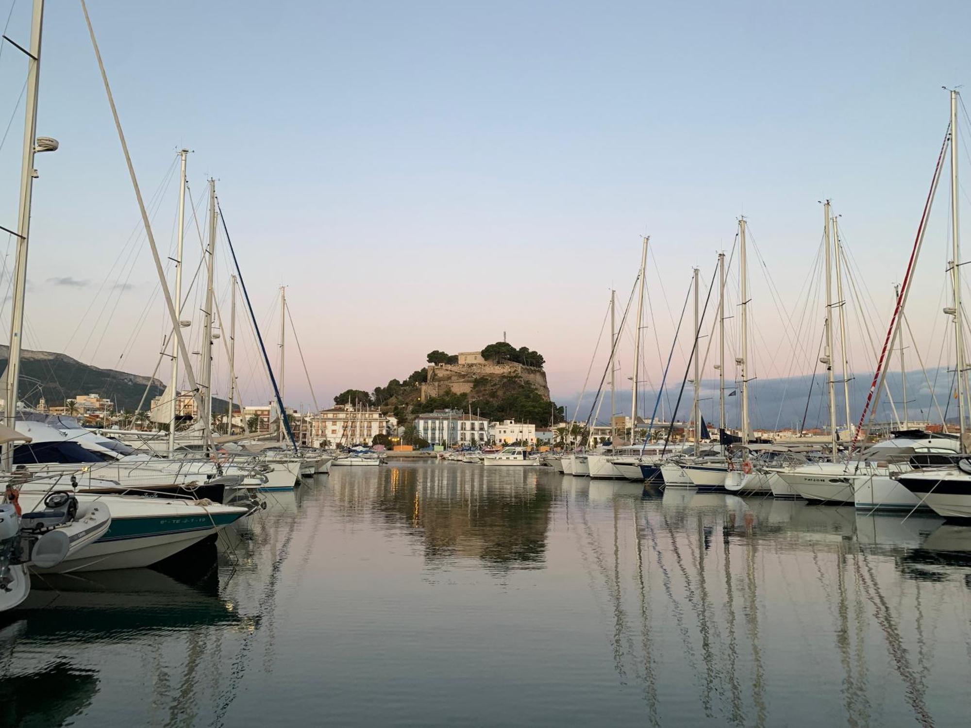 House With Swimming Pool And Amazing Sea And Mountain Views In Montgo, Denia Villa Bagian luar foto